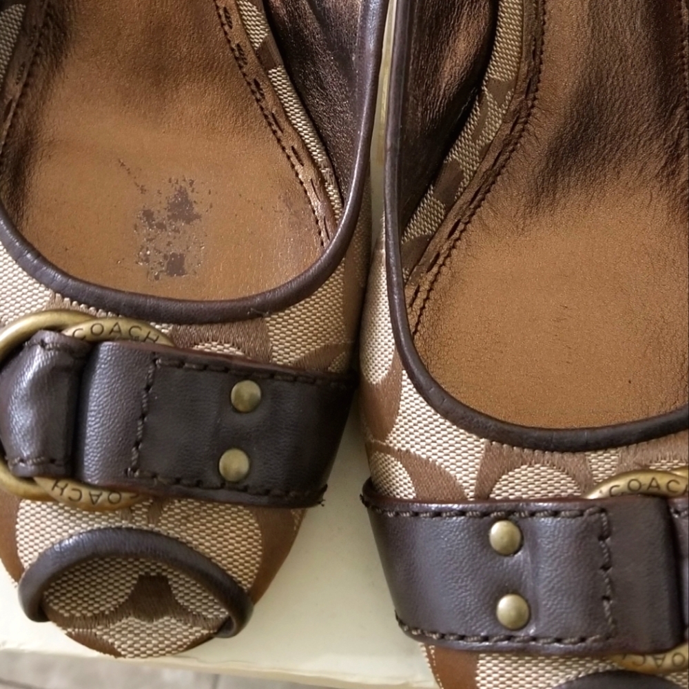 Vintage Coach signature slingback